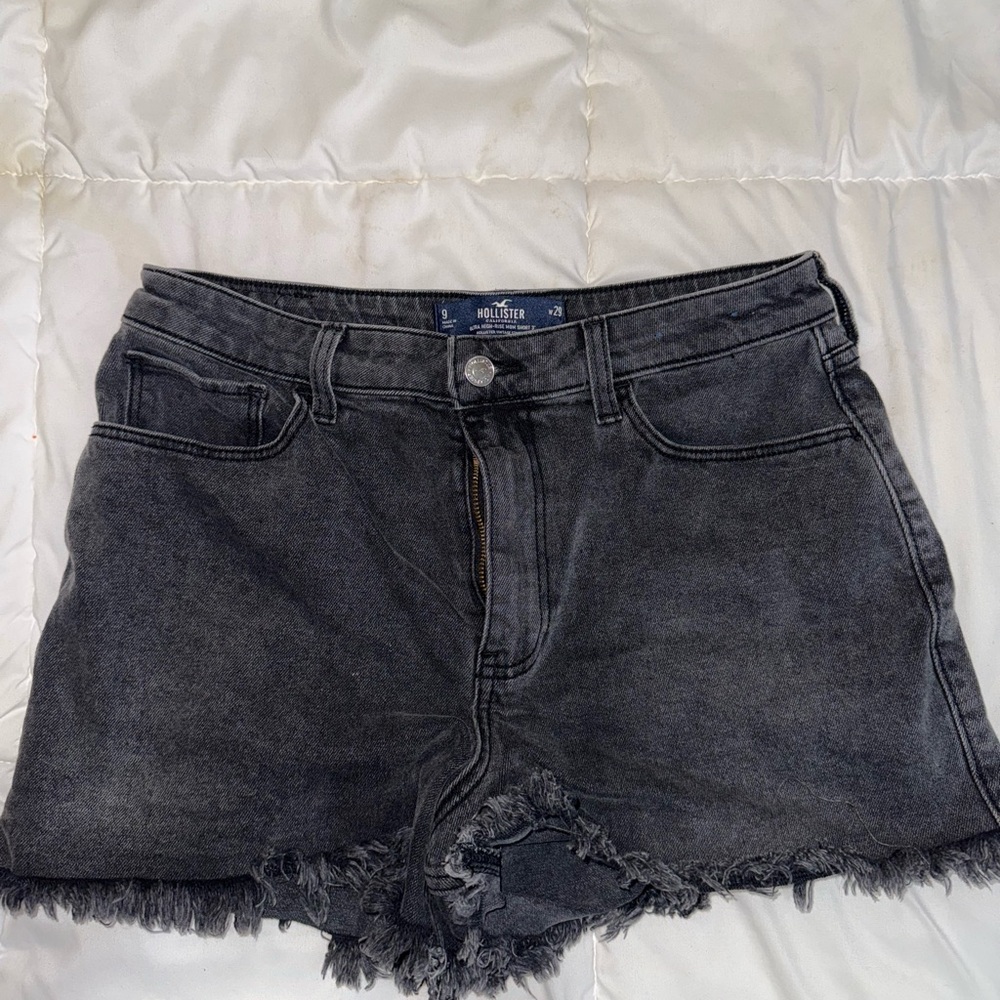 Hollister Women's Black Jean Shorts